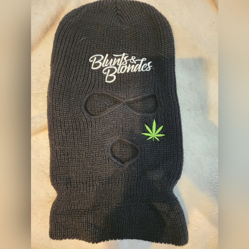 Blunts & BLunts Shiesty Mask. Never Worn.